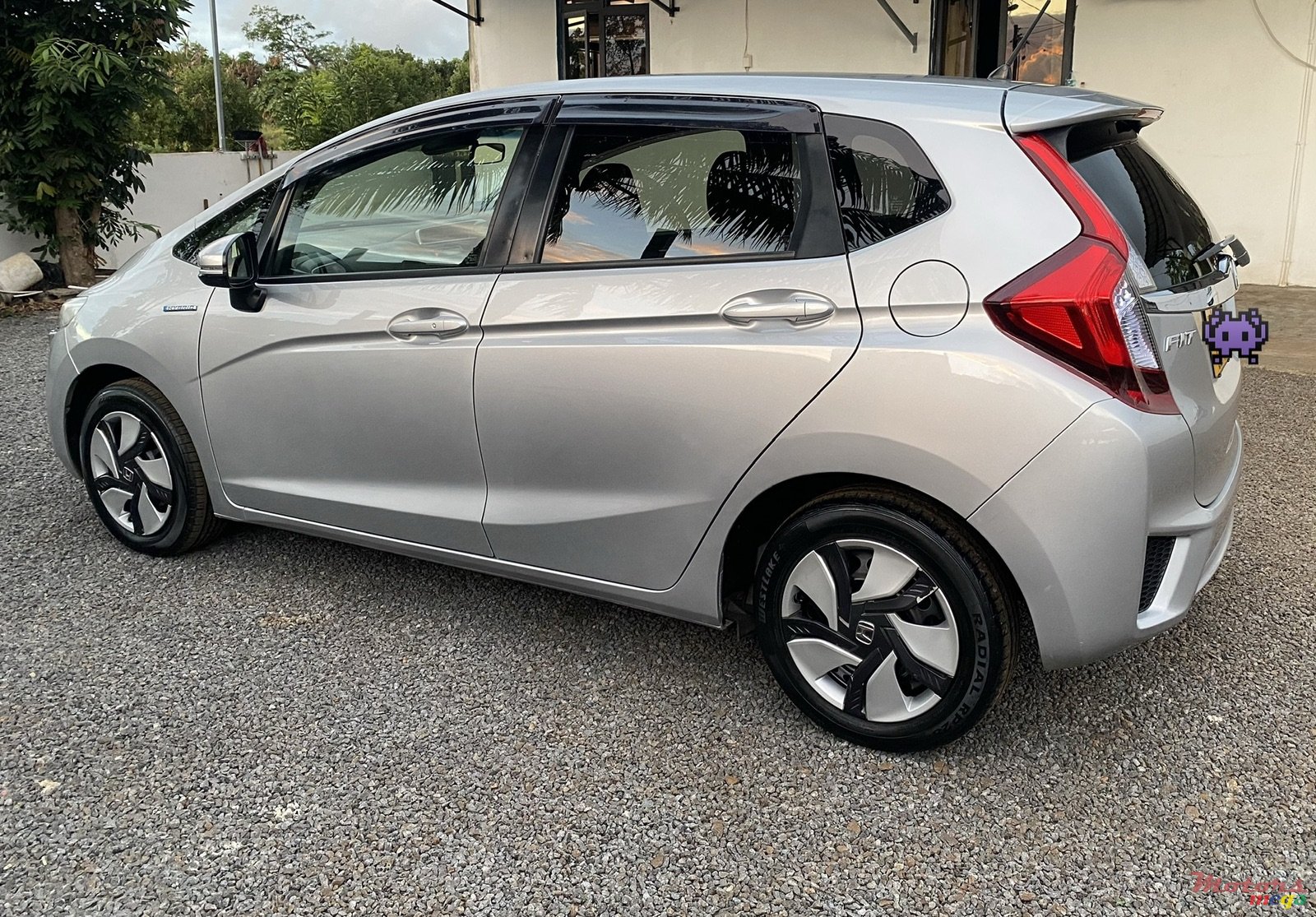 2014' Honda Fit Hybrid photo #4