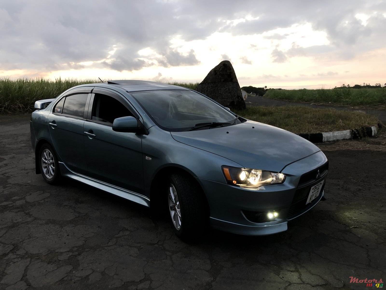 2012' Mitsubishi Lancer X Executive photo #1