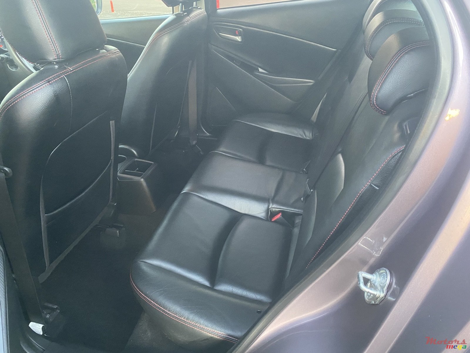 2015' Mazda 2 Sky-Active photo #7