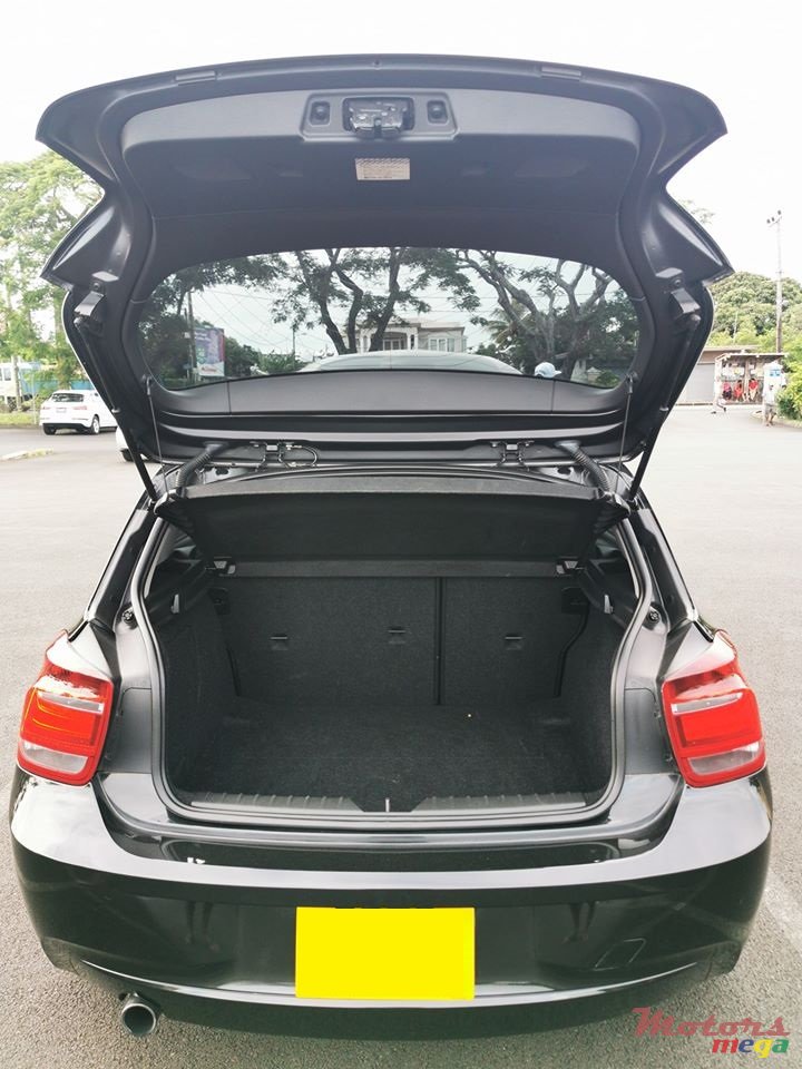 2011' BMW 116 i photo #7