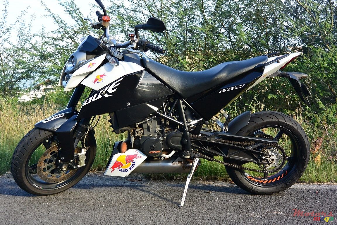 2013' KTM 690 DUKE photo #1