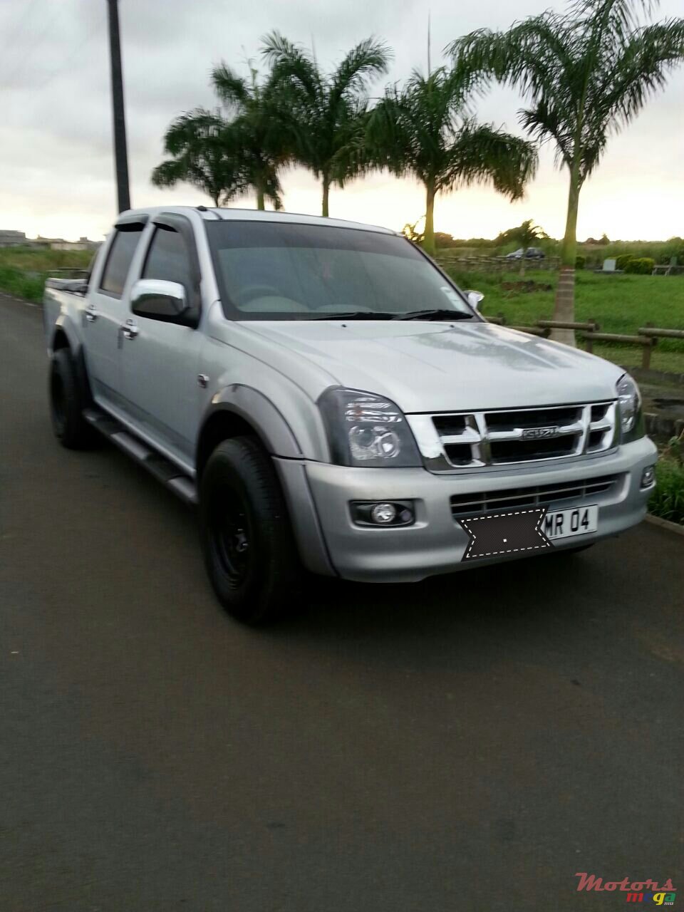 2004' Isuzu D-Max photo #1