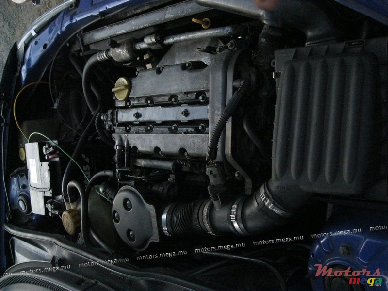 2000' Opel photo #6