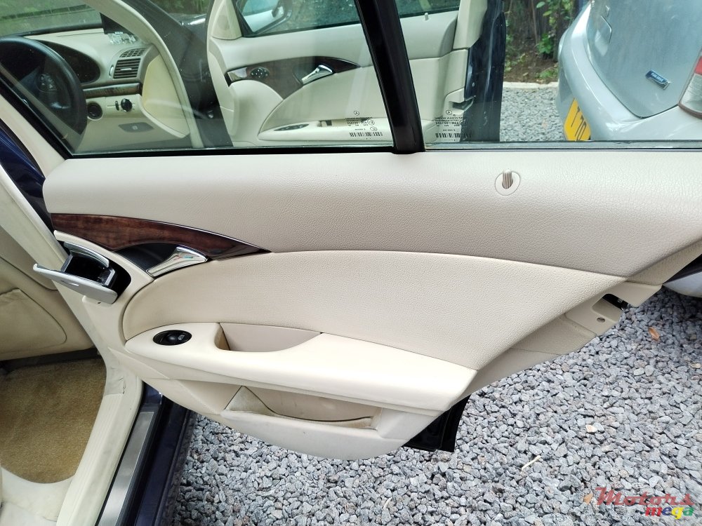 2004' Mercedes-Benz 200E Kompressor photo #2