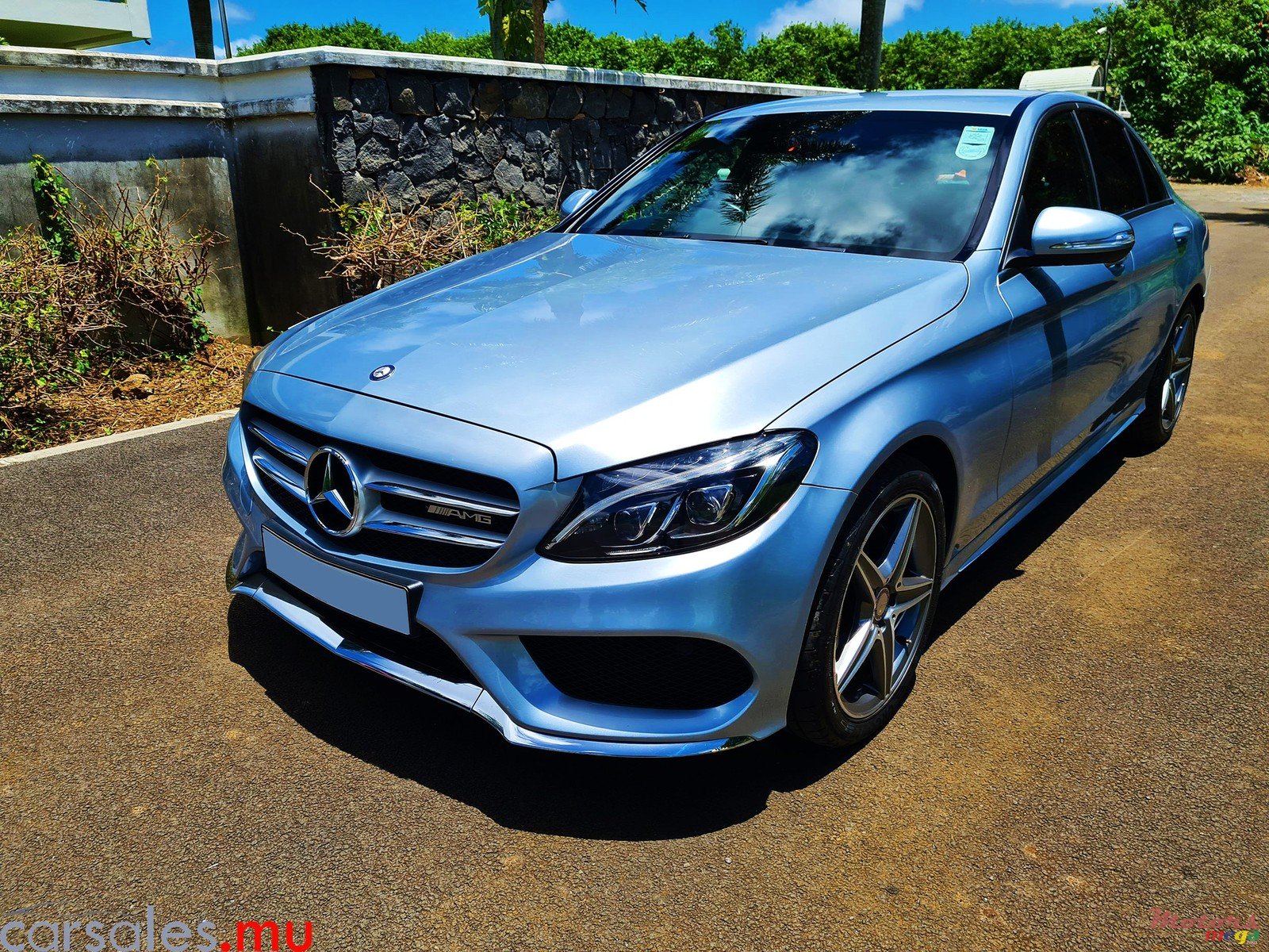 2015' Mercedes-Benz C-Class C180 AMG Line photo #1