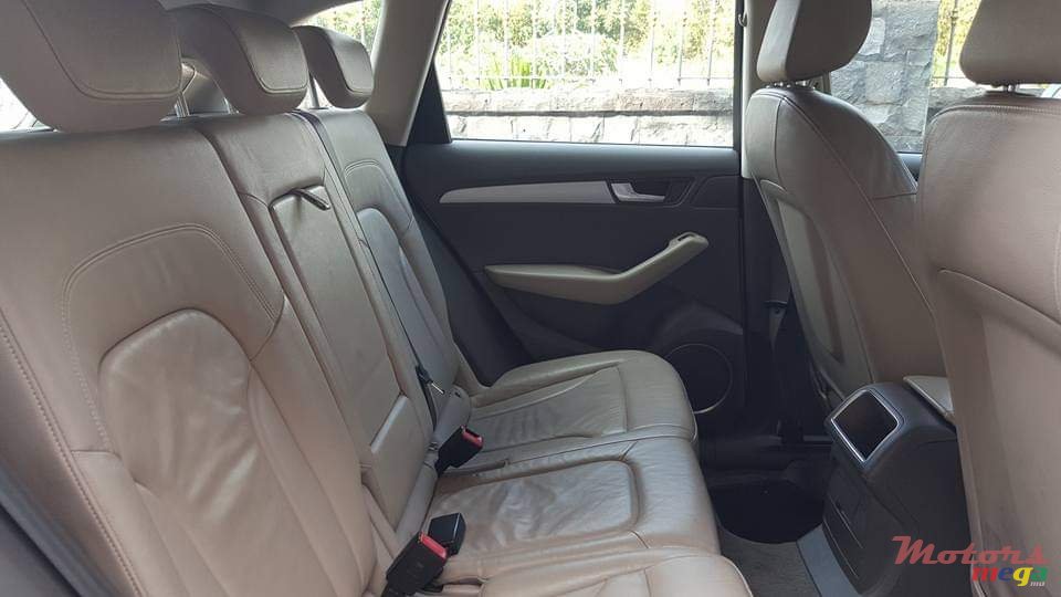 2010' Audi Q5 photo #3