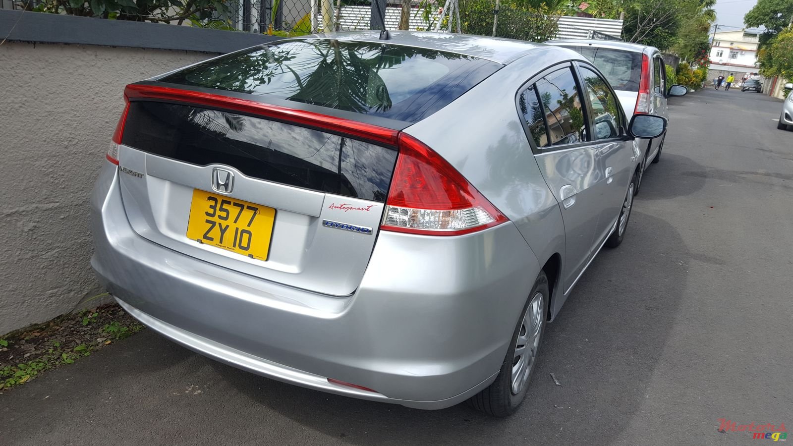 2010' Honda Insight photo #4