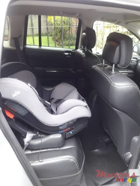 2017' Jeep Compass photo #6