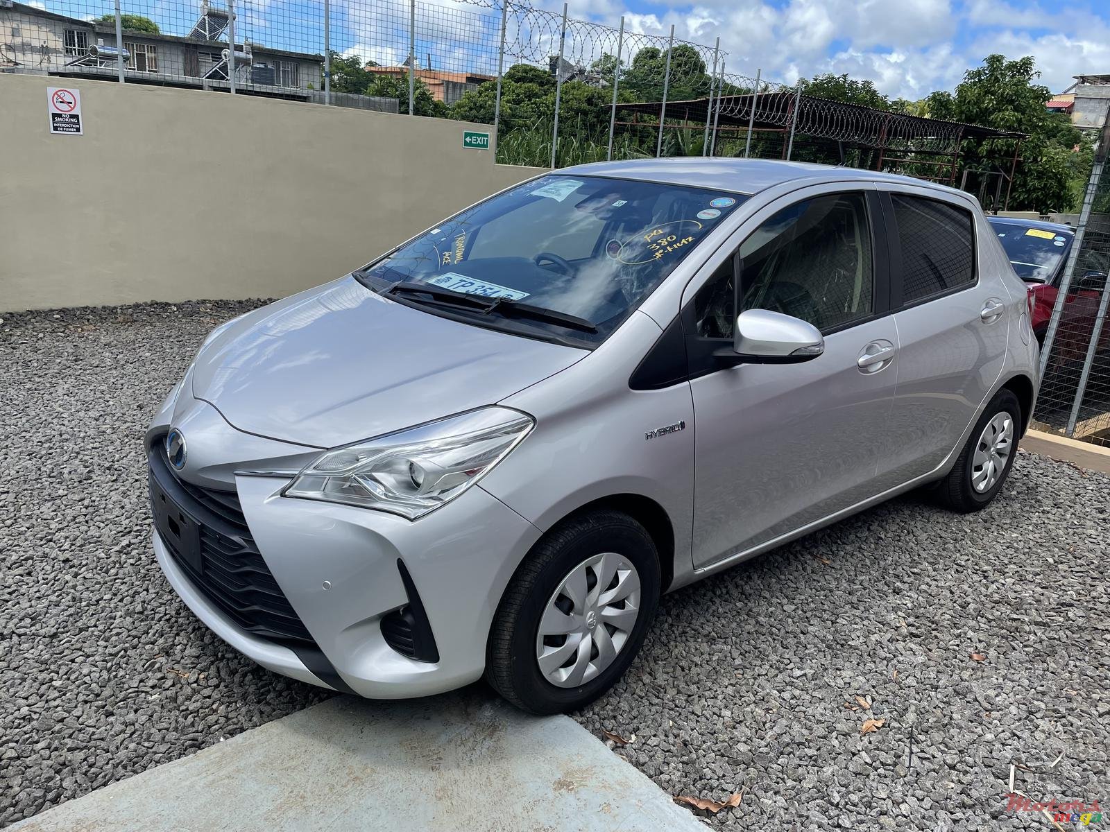2018' Toyota Vitz photo #1