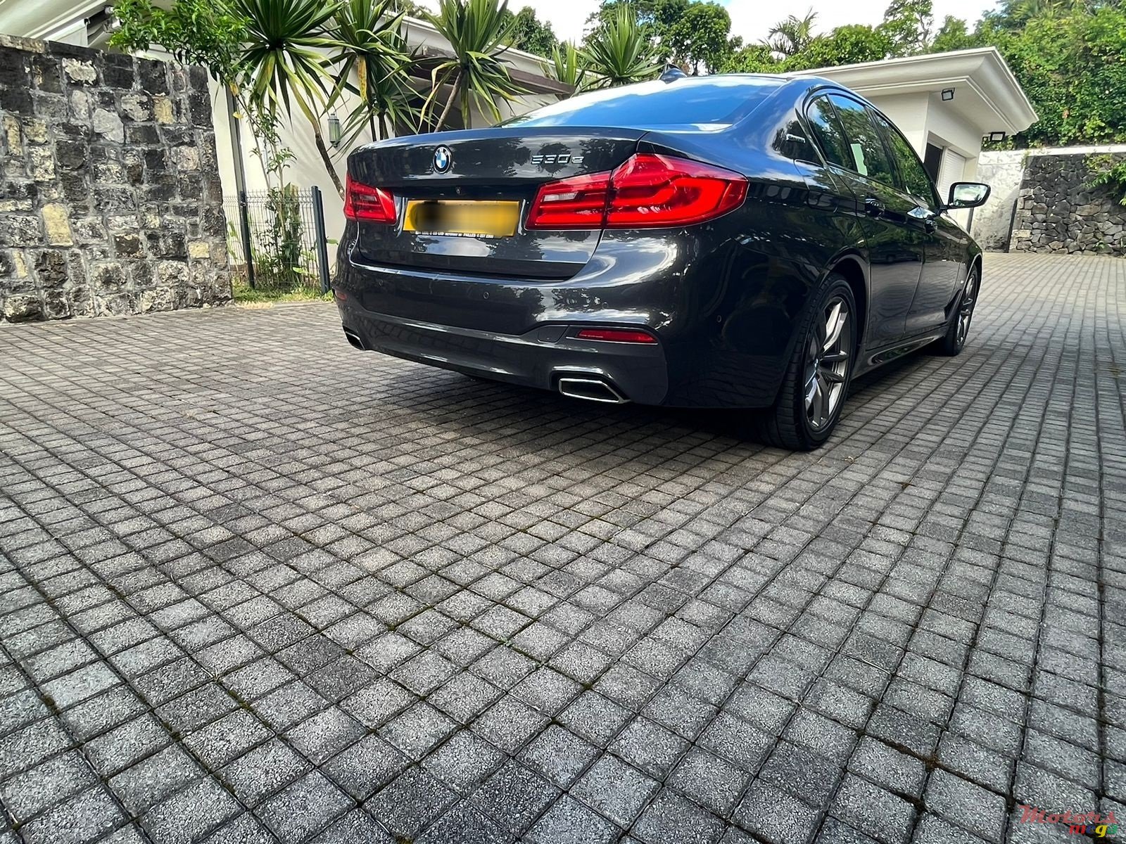 2018' BMW 530 photo #3