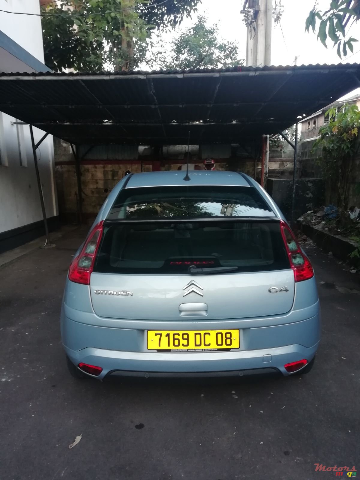 2008' Citroen C4 photo #2