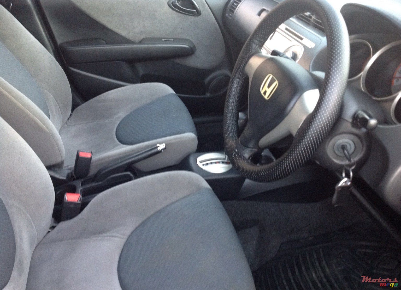 2005' Honda Fit photo #3