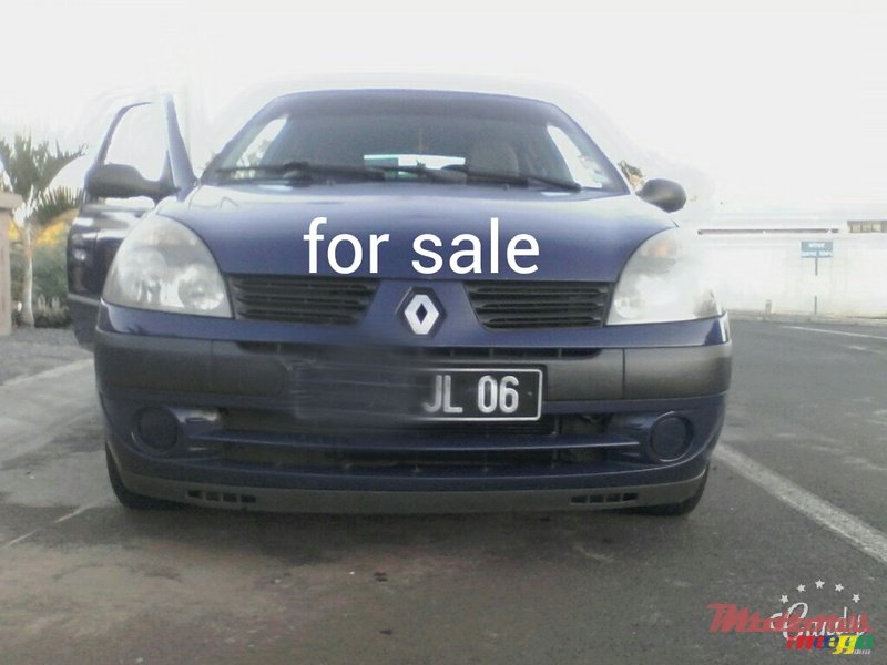 2006' Renault Clio photo #3