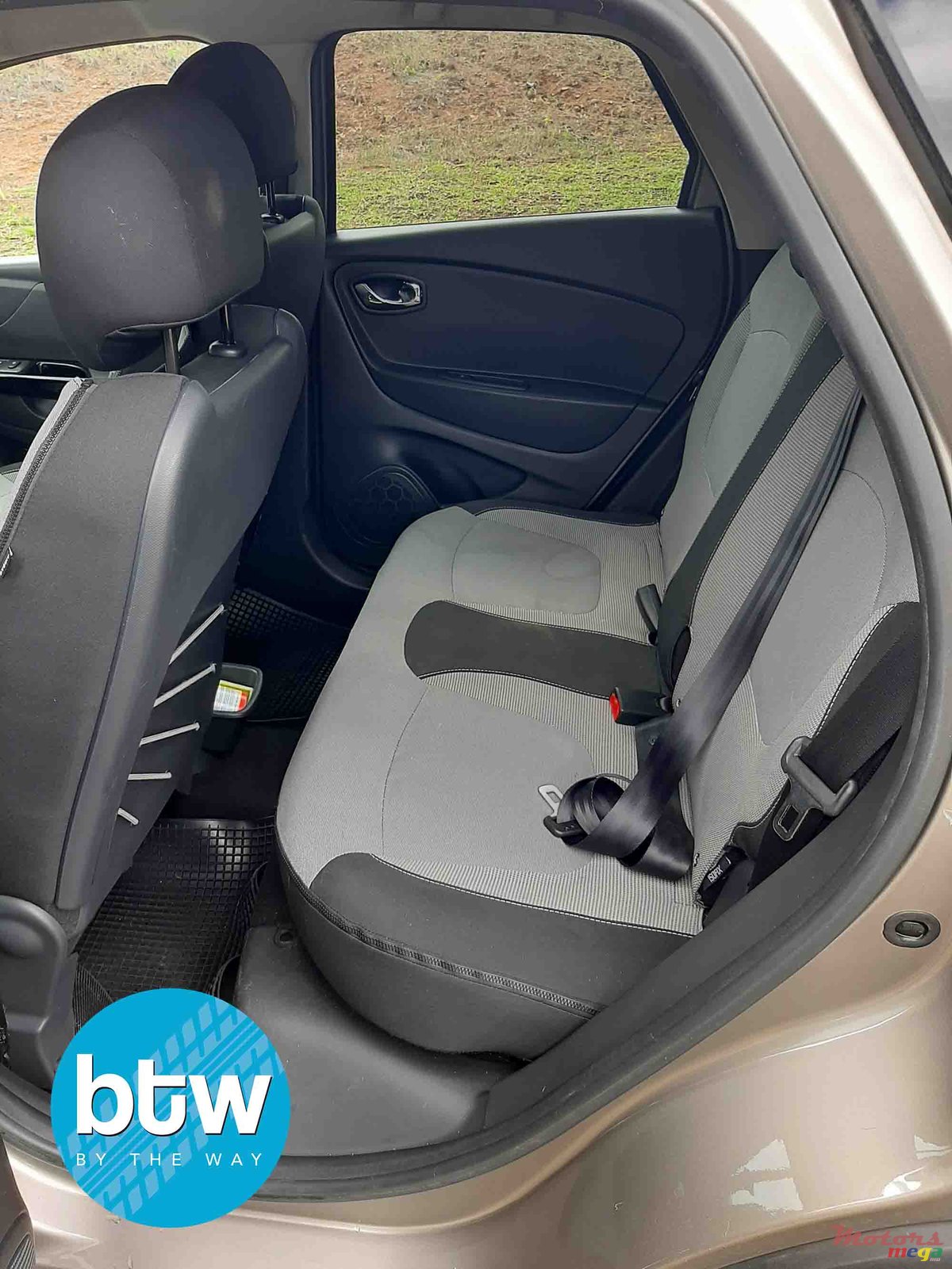 2016' Renault Captur photo #4