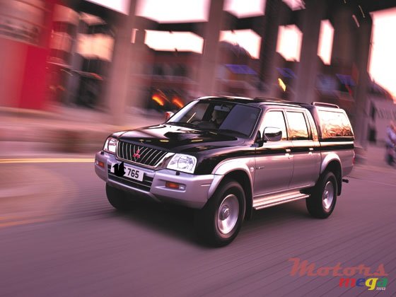 2005' Mitsubishi L 200 TURBO INTERCOOLER photo #1