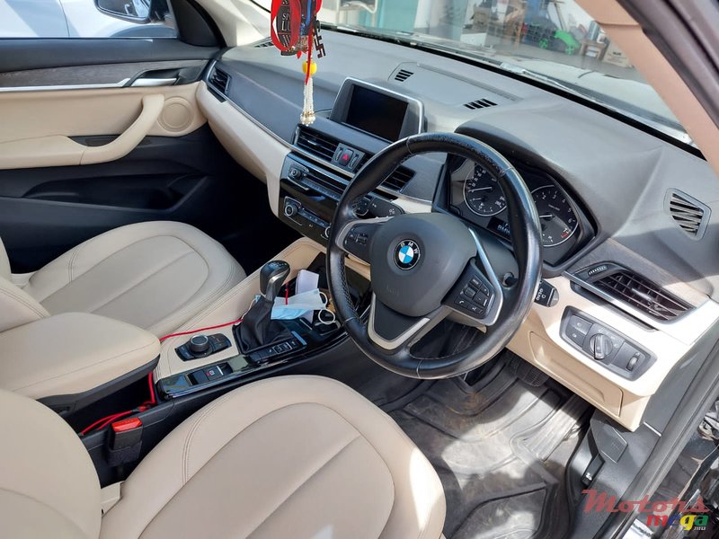 2016' BMW 1 Series photo #4