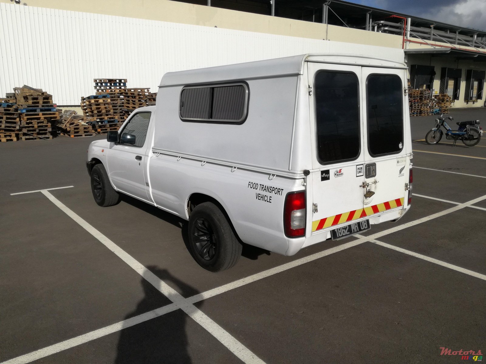 2008' Nissan Hardbody 15" rims -ve offset photo #4