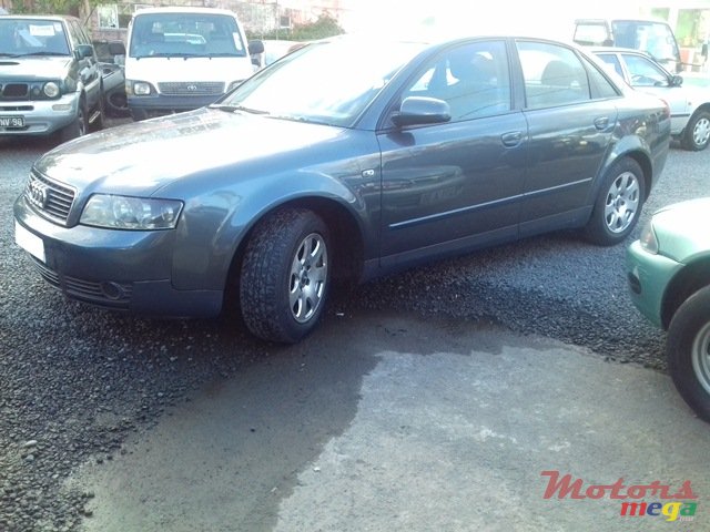 2001' Audi A4 photo #4