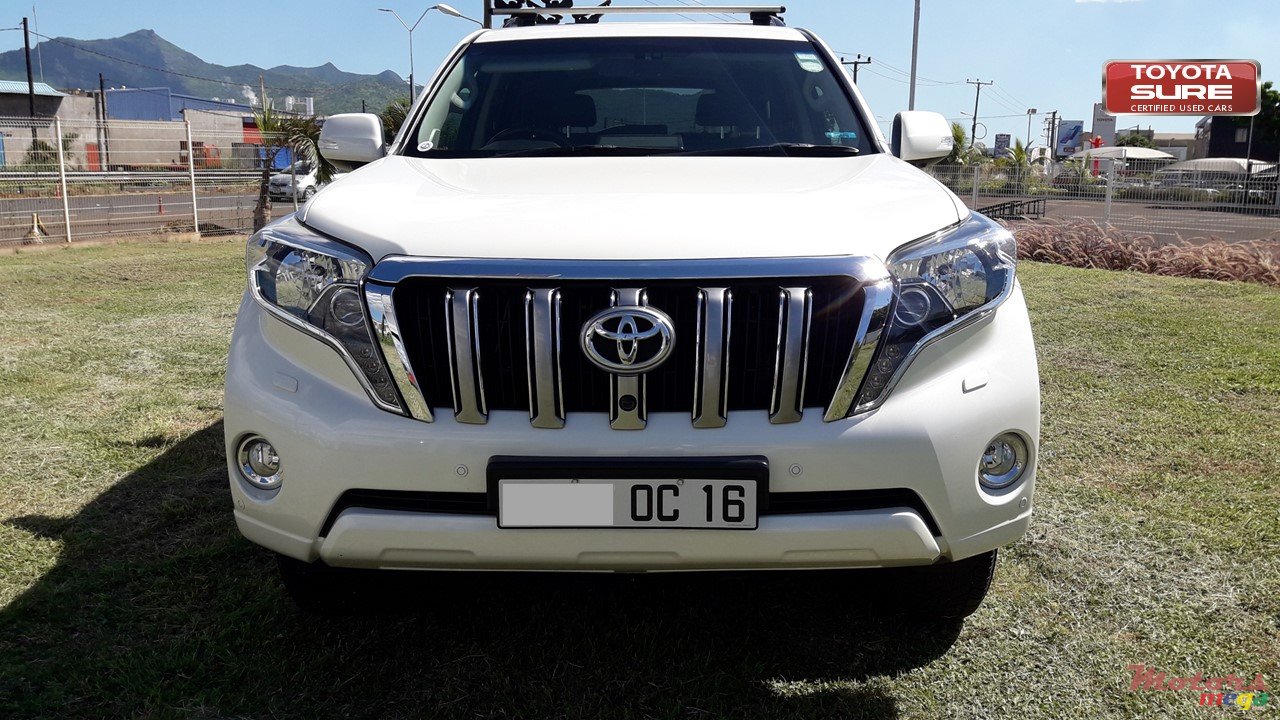 2016' Toyota Prado photo #2