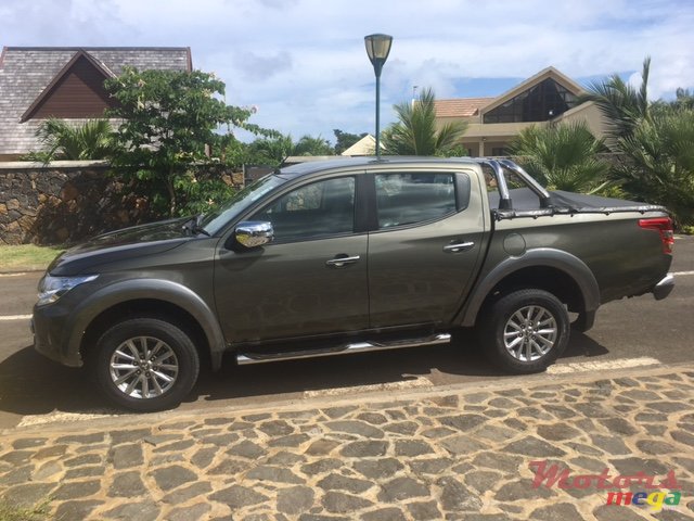 2016' Mitsubishi L 200 2016 photo #1