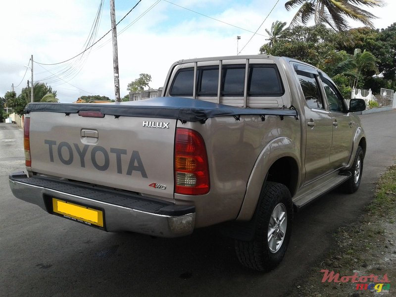 2009' Toyota Hilux D4D (4x4) photo #3