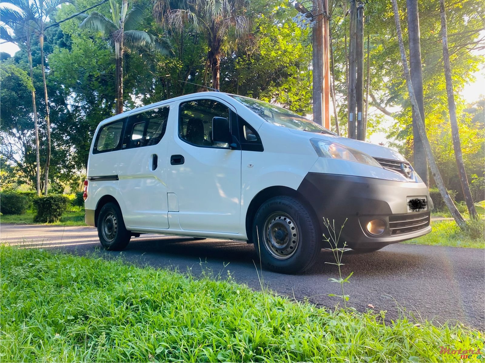 2015' Nissan NV200 photo #3