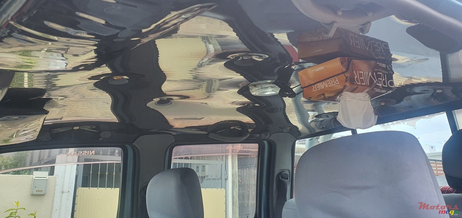 2005' Nissan Hardbody Original photo #5