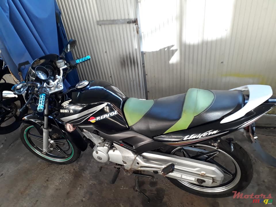 2008' Honda Unicorn photo #7