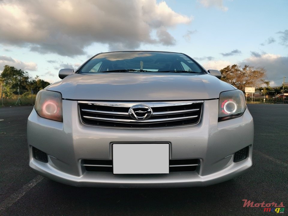 2010' Toyota Corolla Axio photo #1