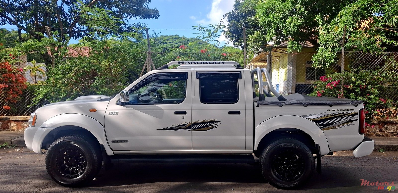 2018' Nissan Hardbody photo #4