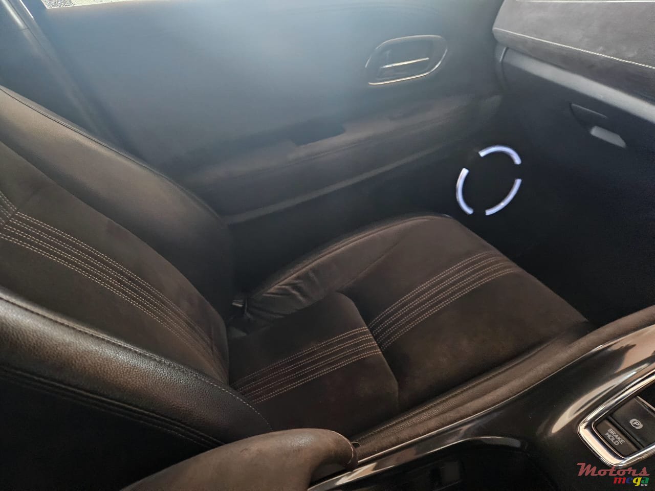 2018' Honda HR-V Rs photo #3