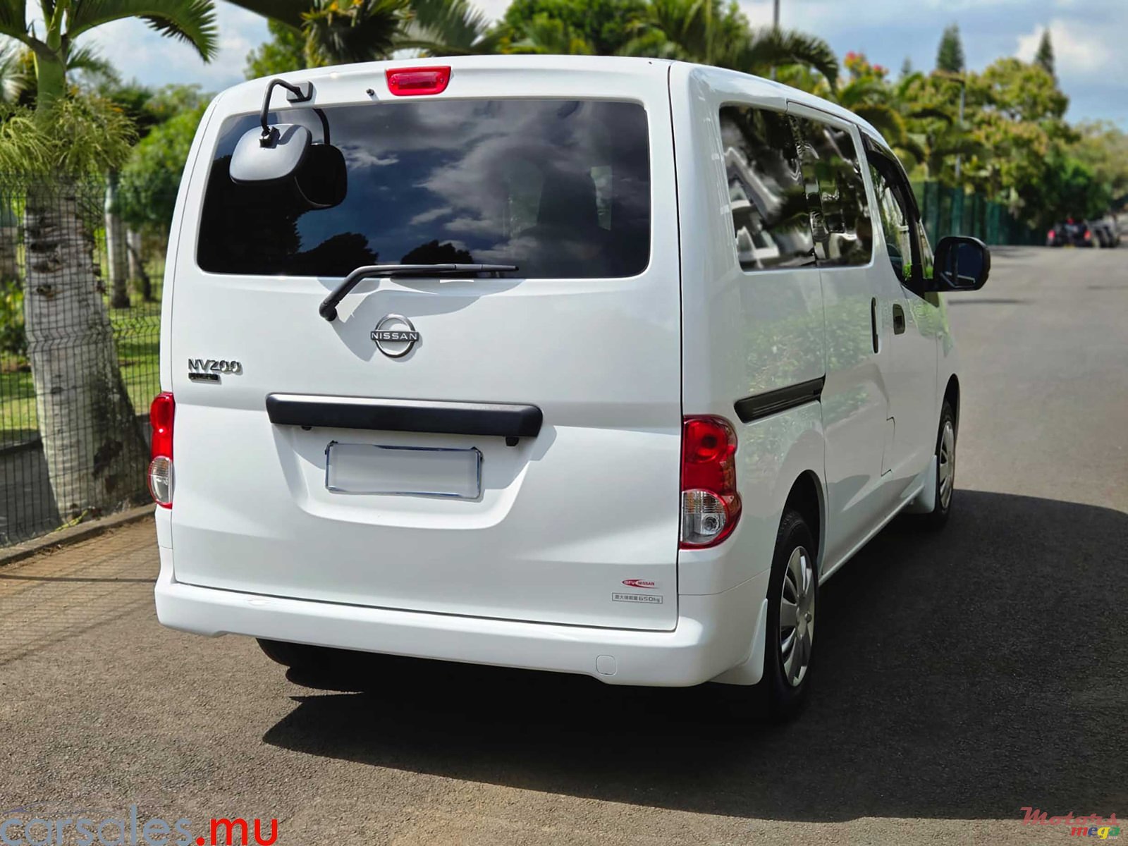 2023' Nissan NV200 VX 5 Seater photo #4