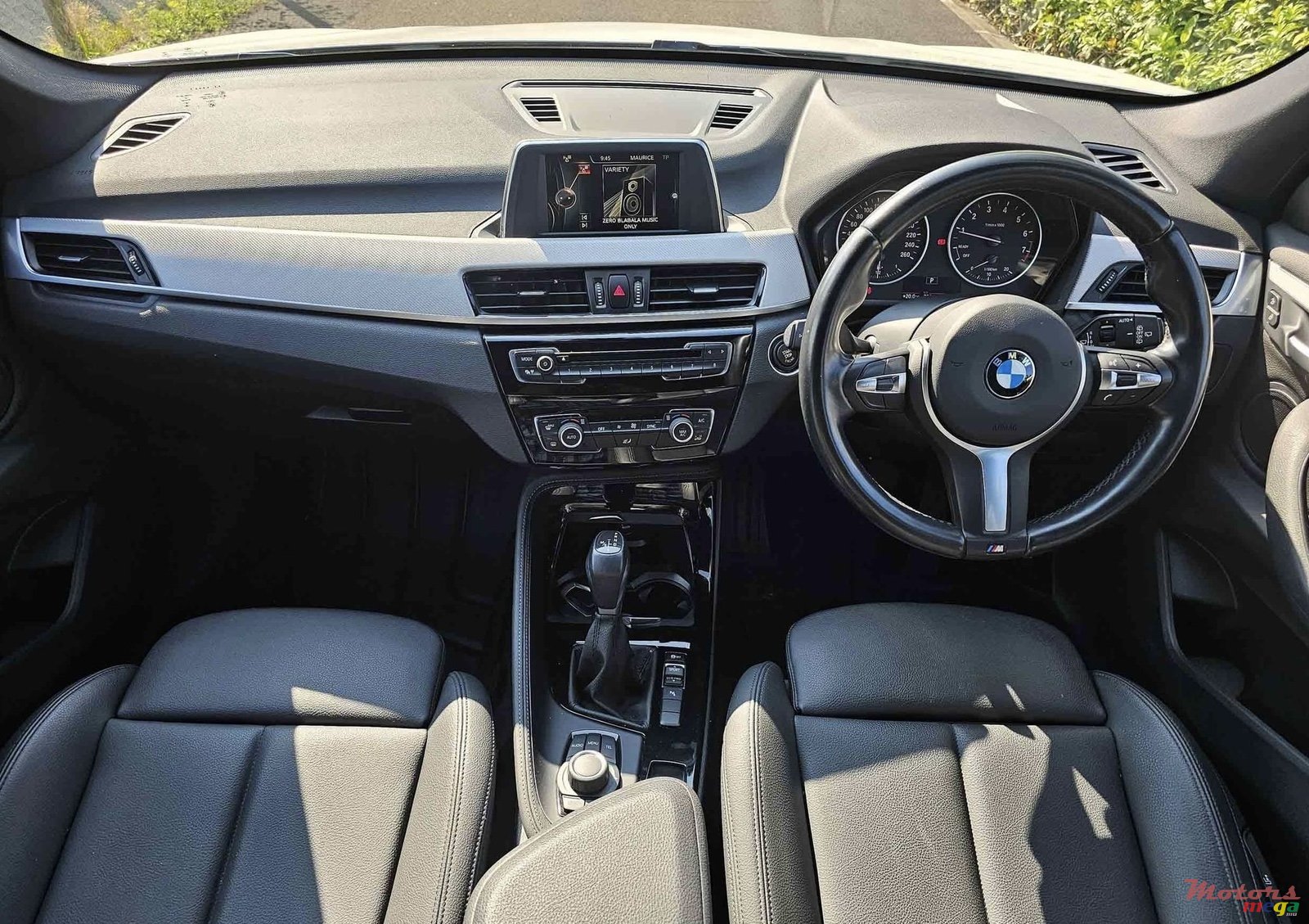 2017' BMW X1 photo #1