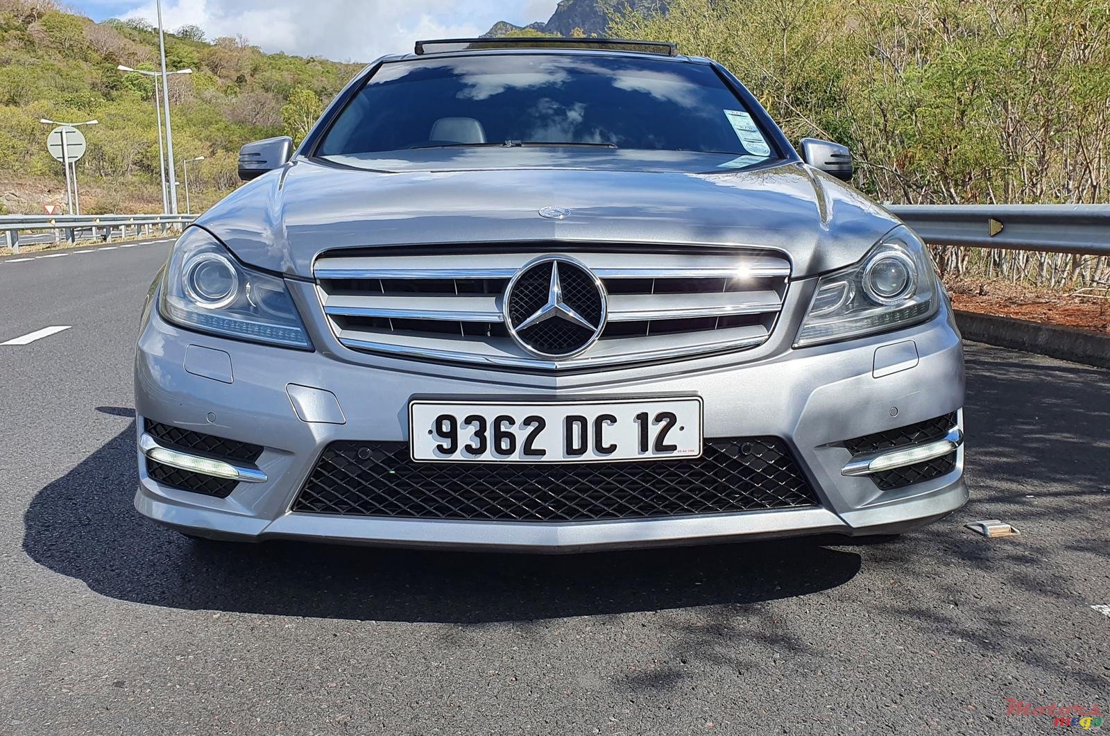 2012' Mercedes-Benz C-Class photo #1