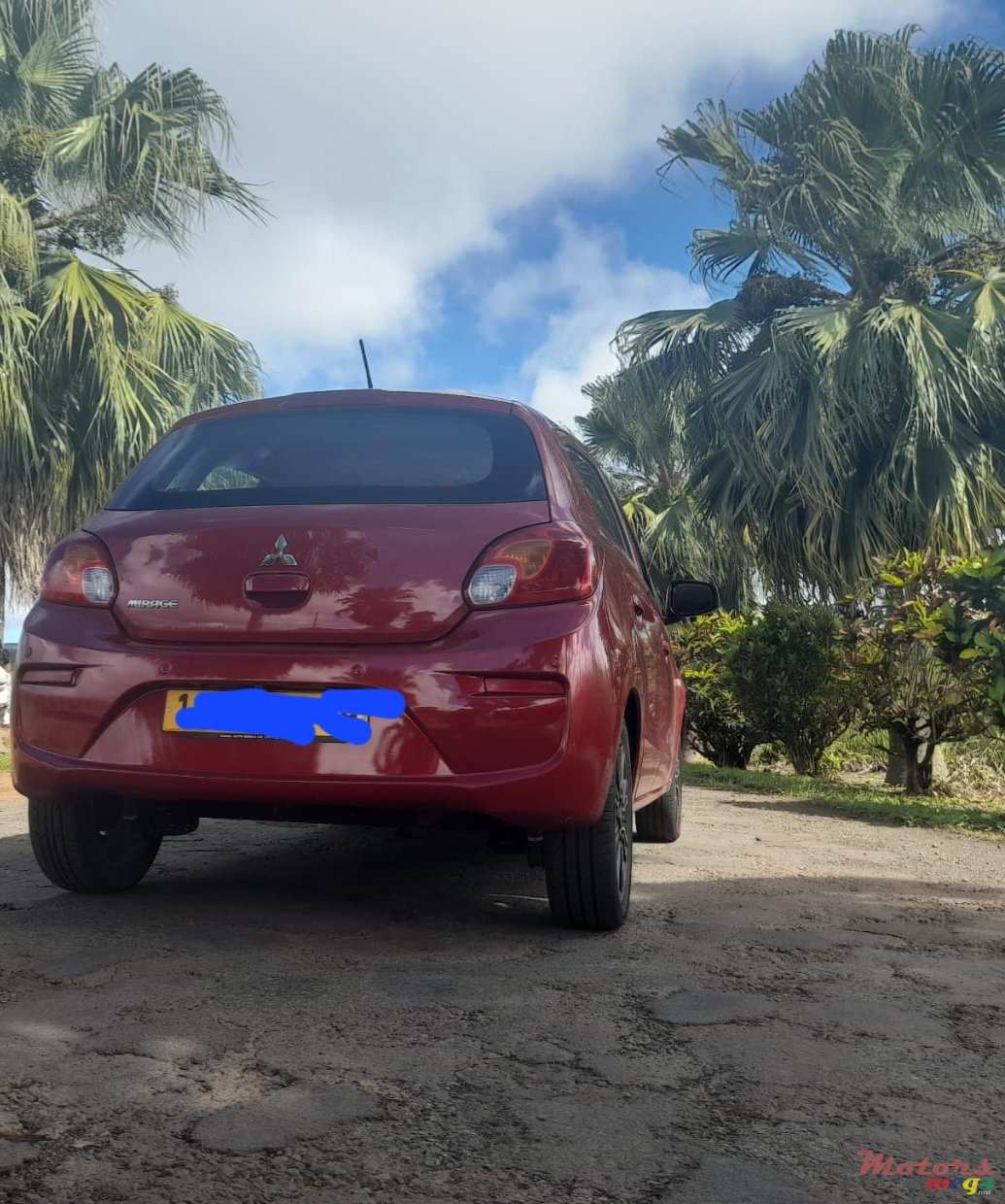 2019' Mitsubishi Mirage photo #4