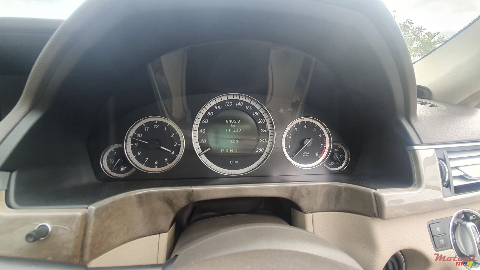 2010' Mercedes-Benz E250 photo #5