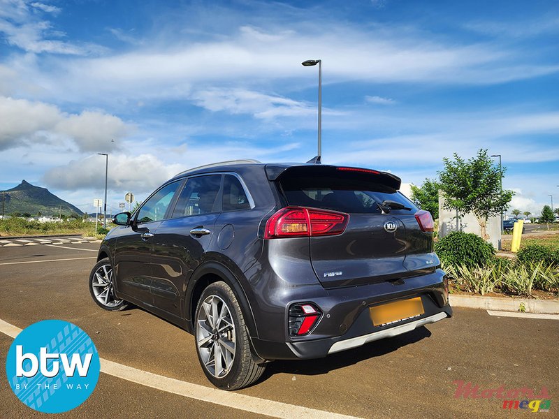 2019' Kia Niro photo #4