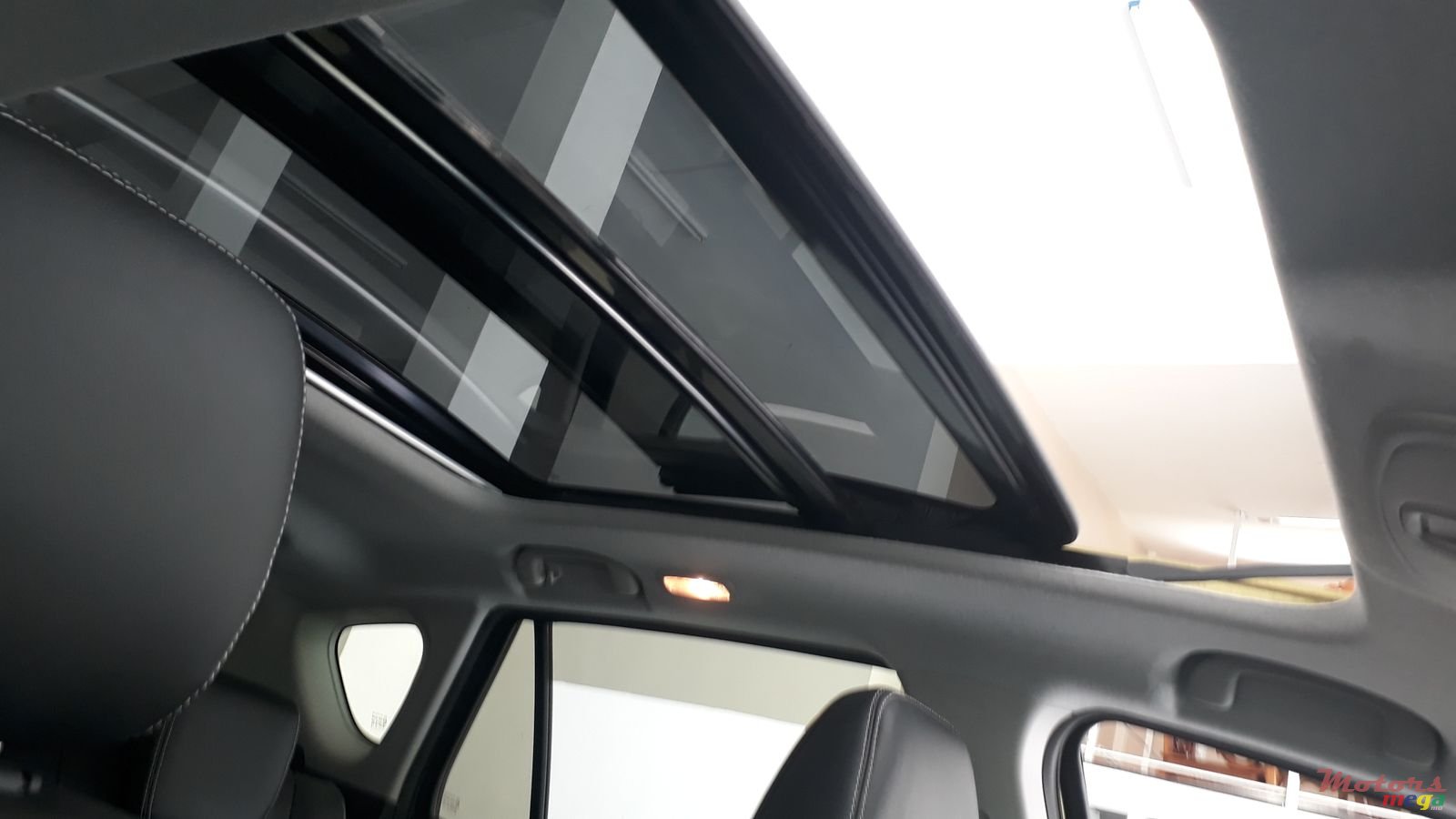 2015' Suzuki SX4 S-Cross photo #7