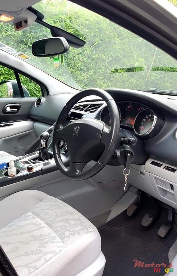 2010' Peugeot 3008 1.6l manual photo #5