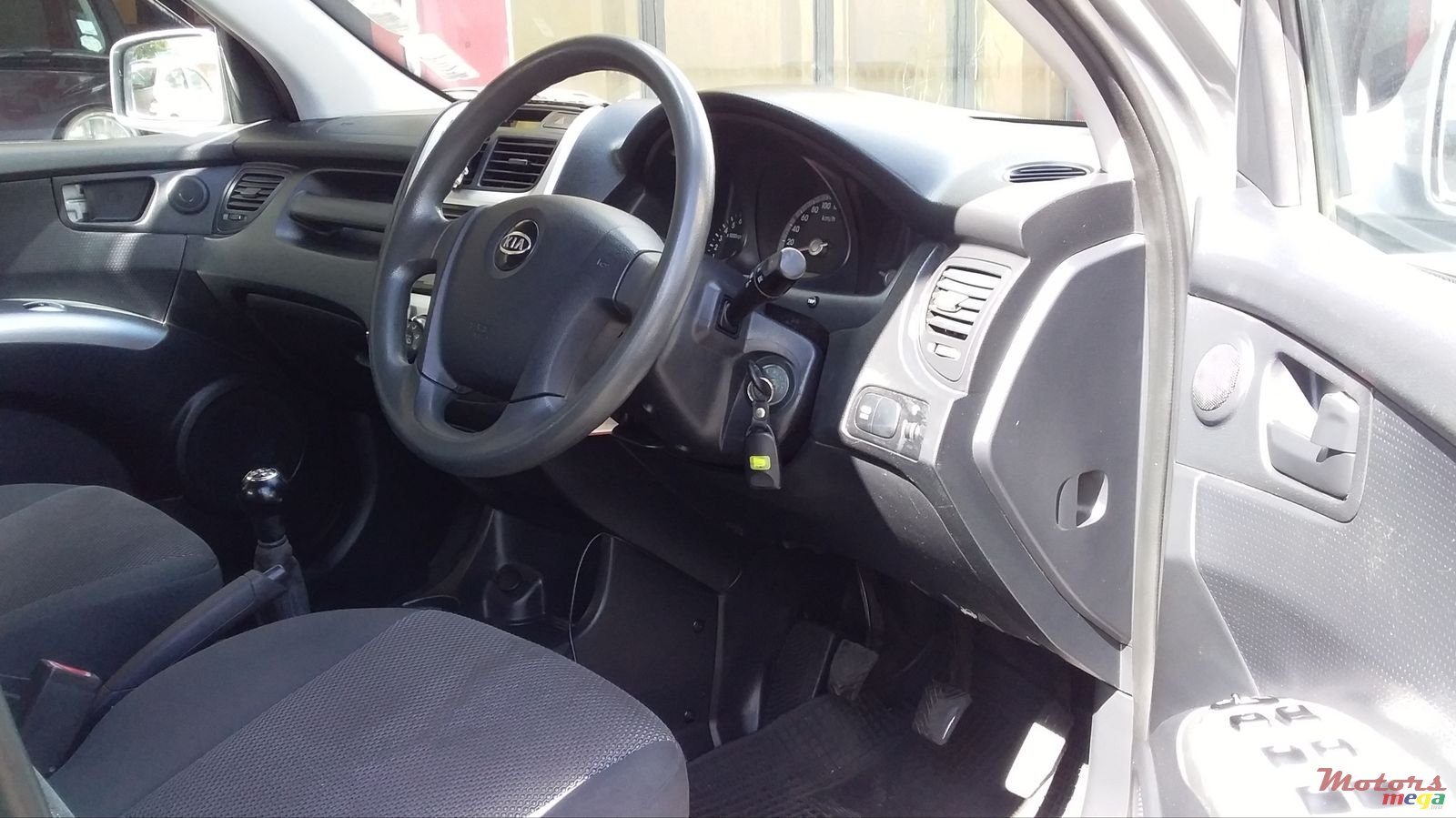 2010' Kia Sportage 4WD photo #3