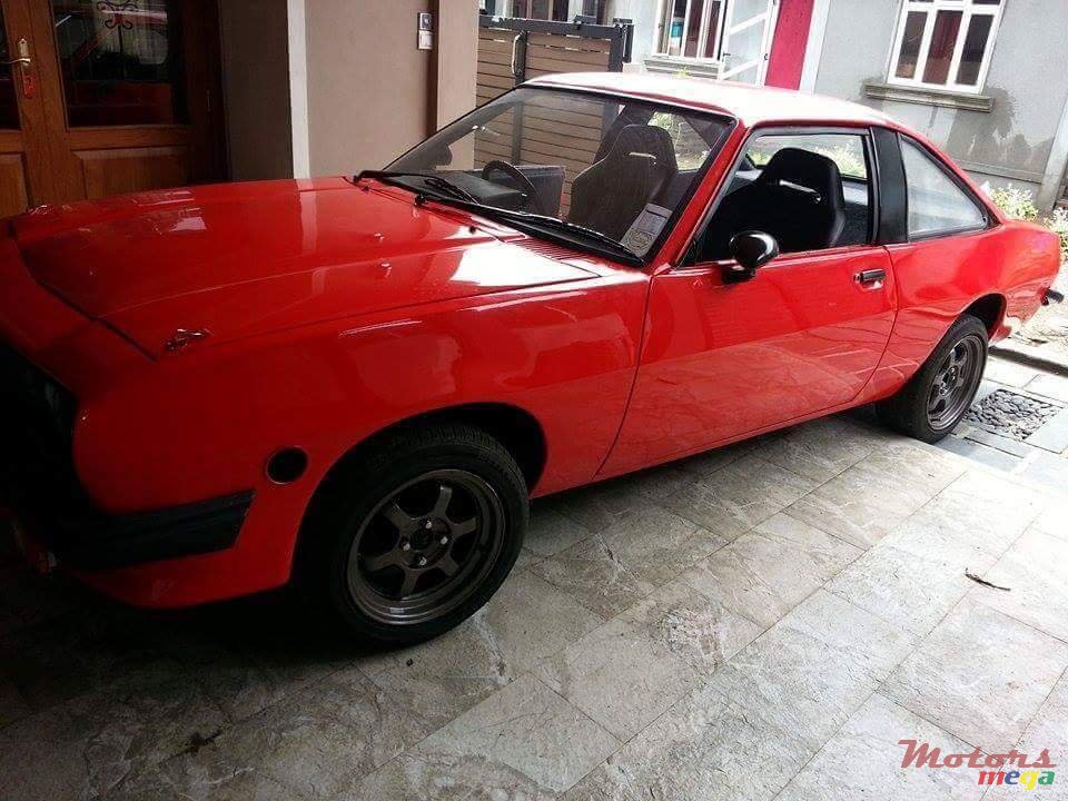 1980' Opel Manta photo #1