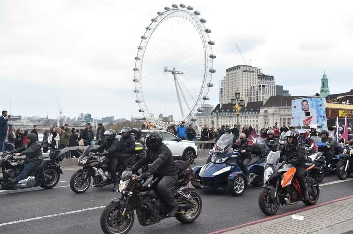Les motos et scooters thermiques interdits de vente dès 2035 au Royaume-Uni ?