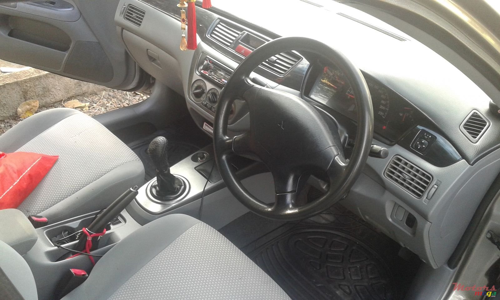 2007' Mitsubishi Lancer photo #7