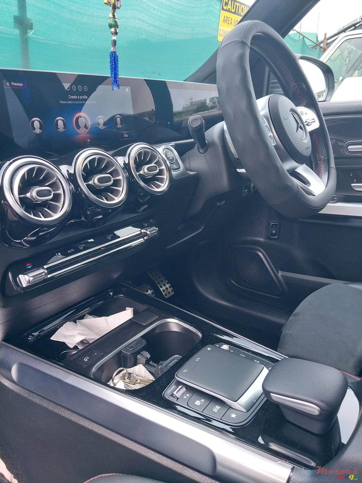 2020' Mercedes-Benz GLB 200 photo #6