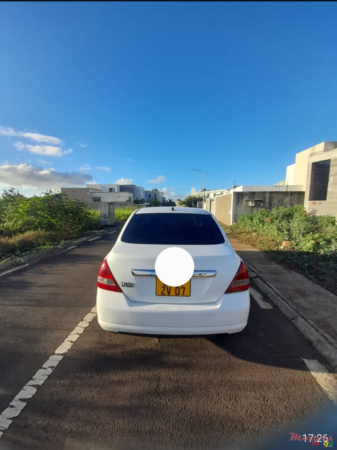 2007' Nissan Tiida photo #2