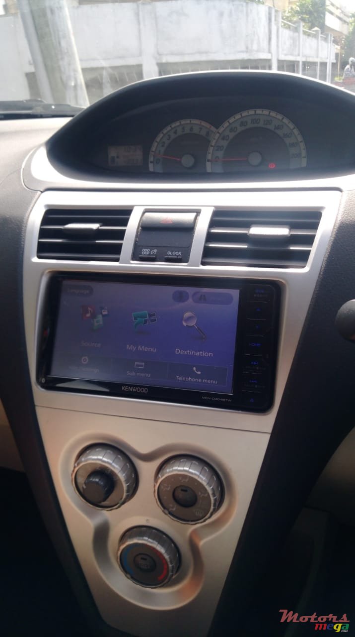 2007' Toyota Yaris photo #5