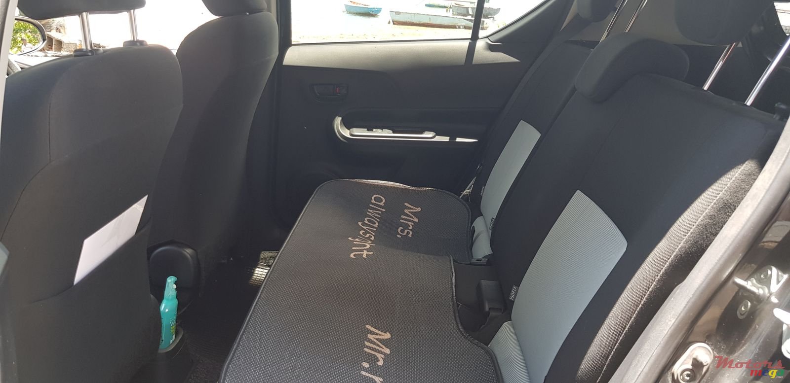 2014' Toyota Aqua photo #3