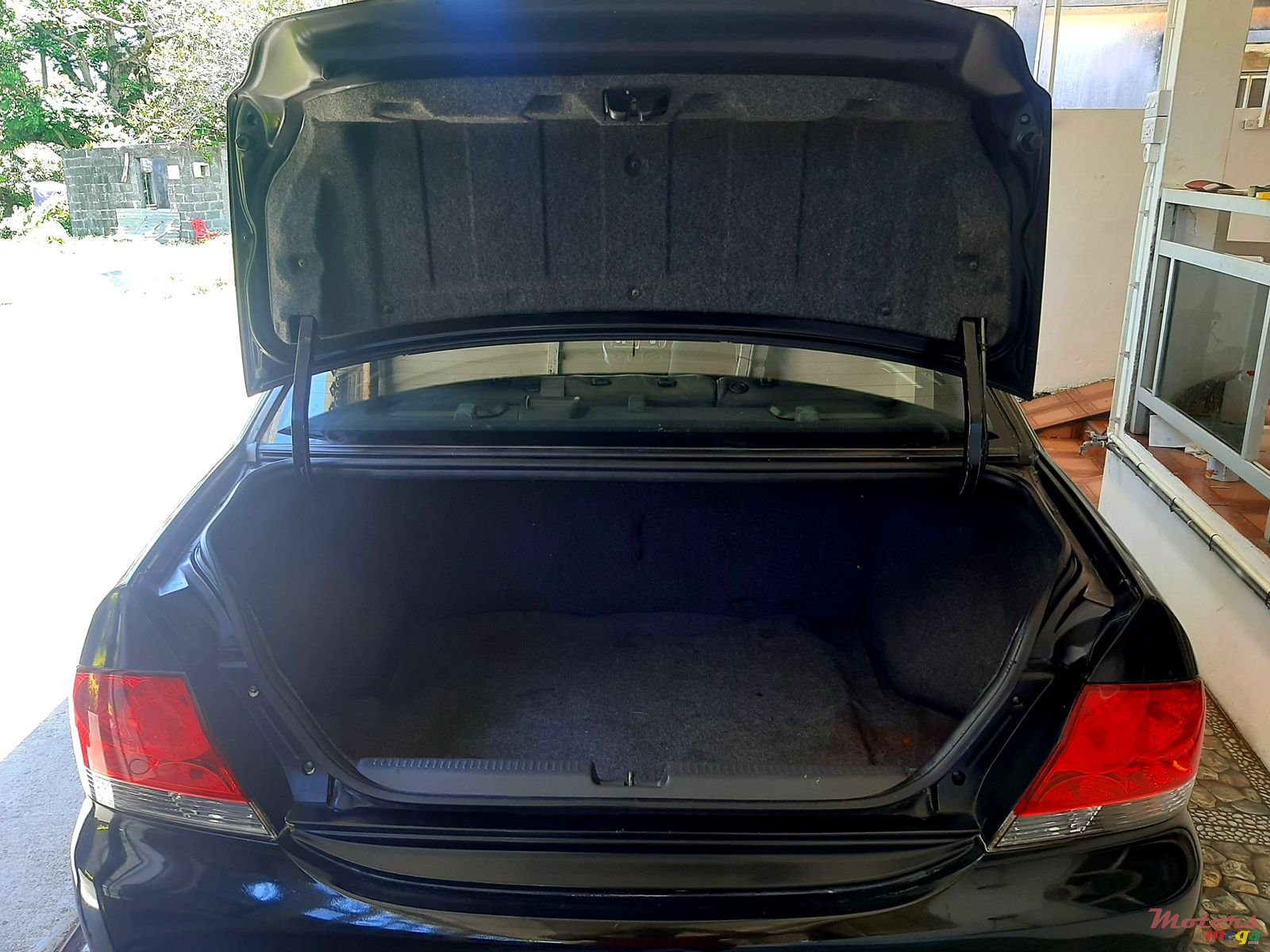 2008' Mitsubishi Lancer photo #6