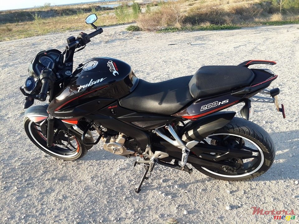 2013' Baja Pulsar photo #1