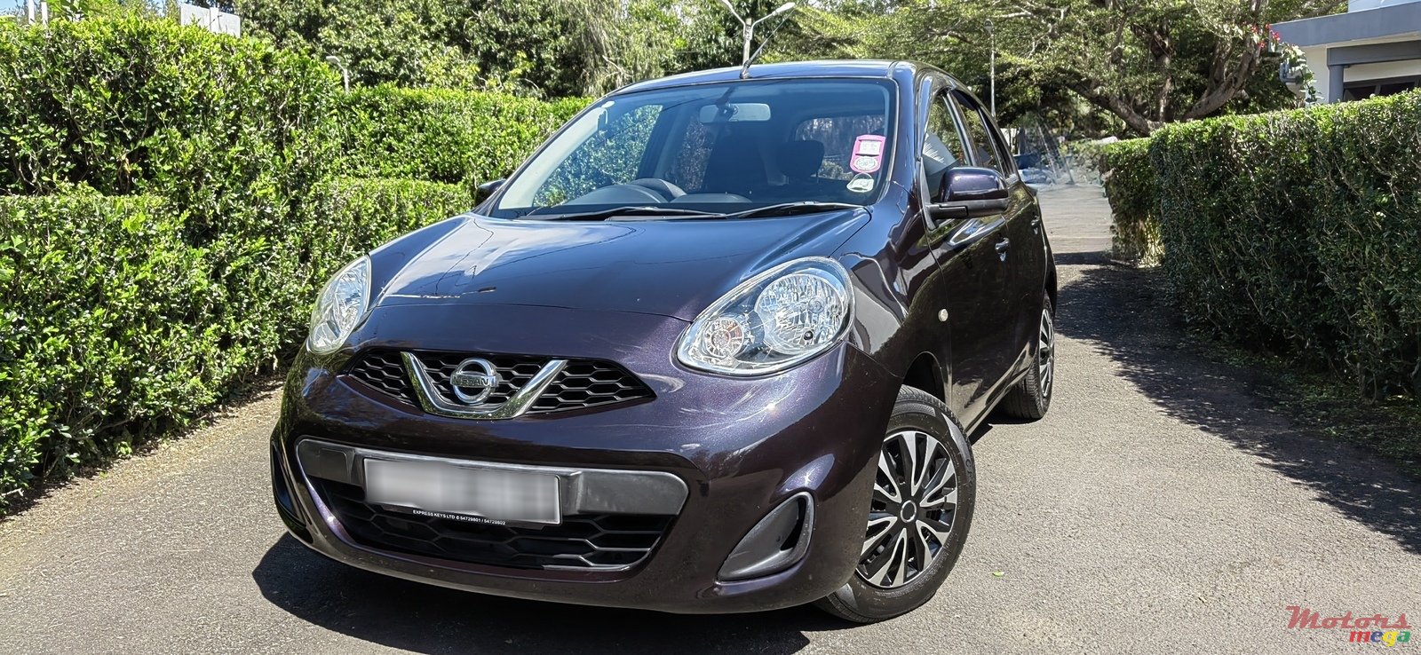 2015' Nissan March photo #1